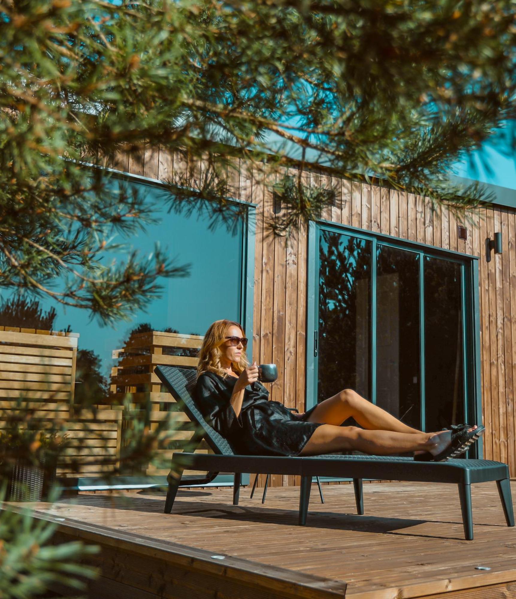 Atputas Komplekss Pazust Priedes - Sunset House Bernāti Buitenkant foto