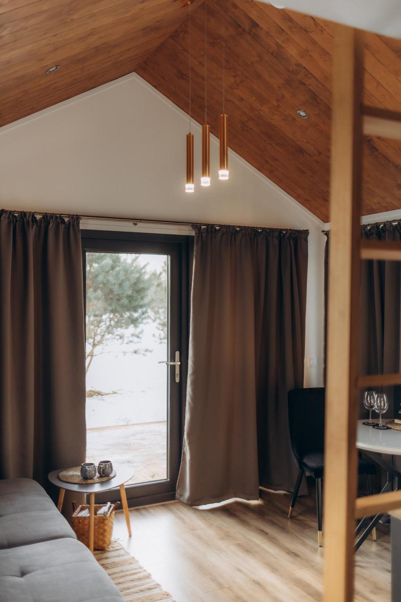 Atputas Komplekss Pazust Priedes - Sunset House Bernāti Buitenkant foto