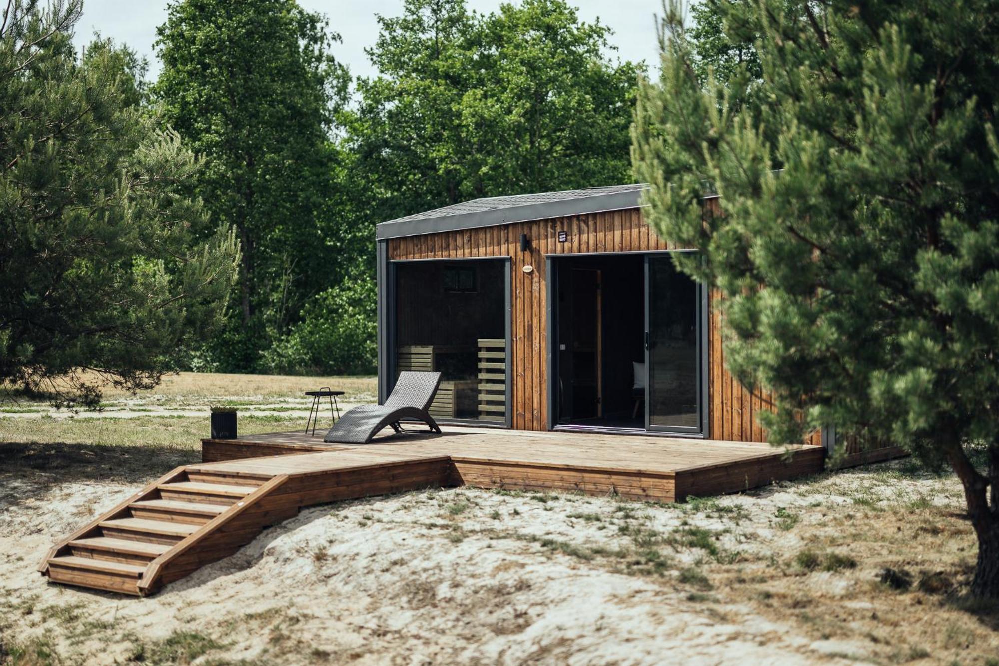 Atputas Komplekss Pazust Priedes - Sunset House Bernāti Buitenkant foto