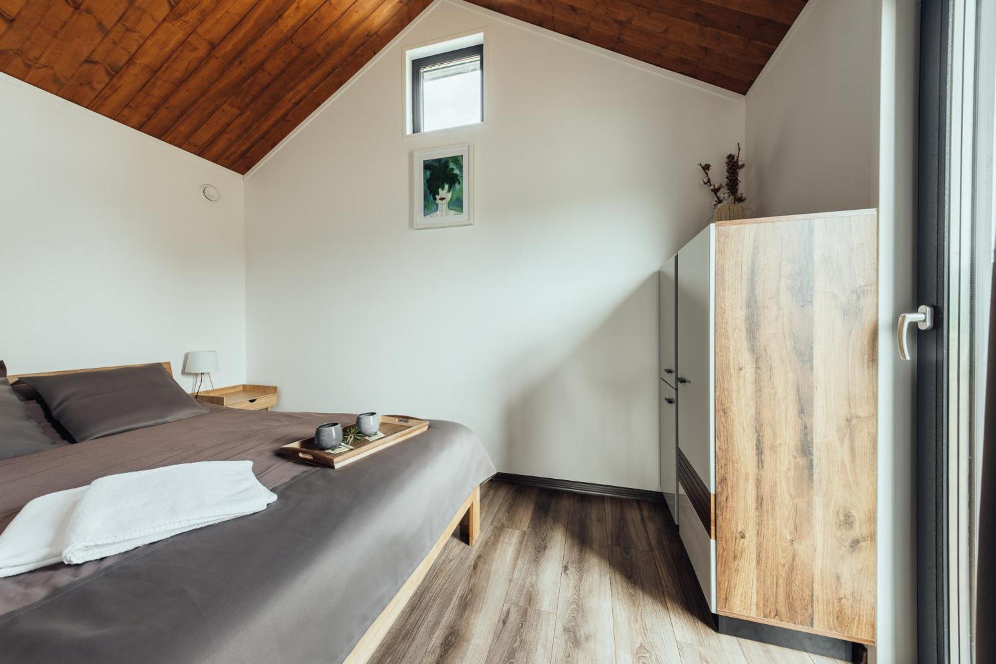 Atputas Komplekss Pazust Priedes - Sunset House Bernāti Buitenkant foto