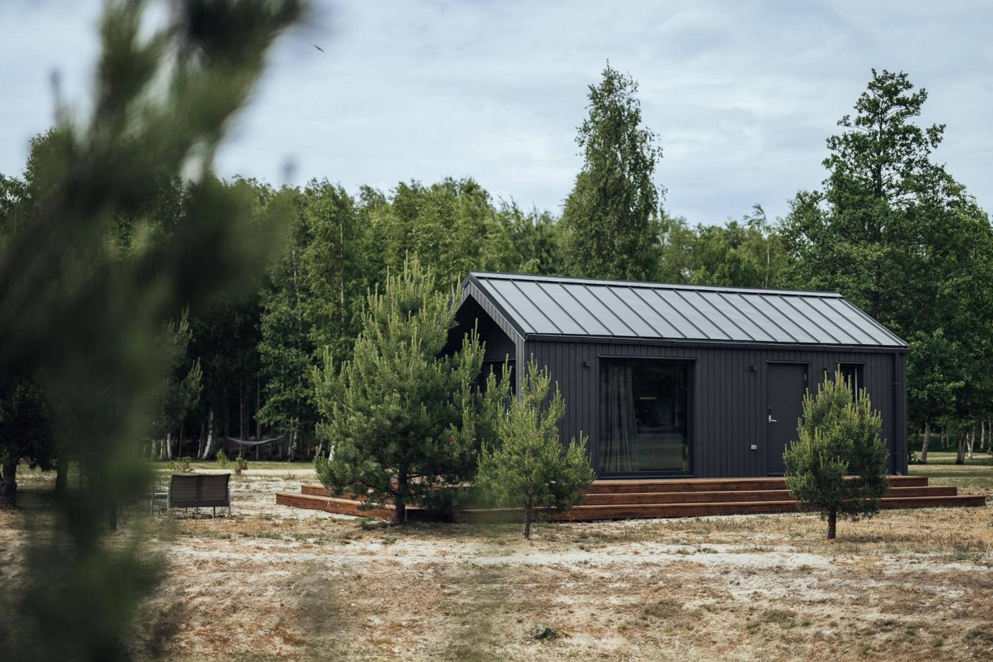 Atputas Komplekss Pazust Priedes - Sunset House Bernāti Buitenkant foto