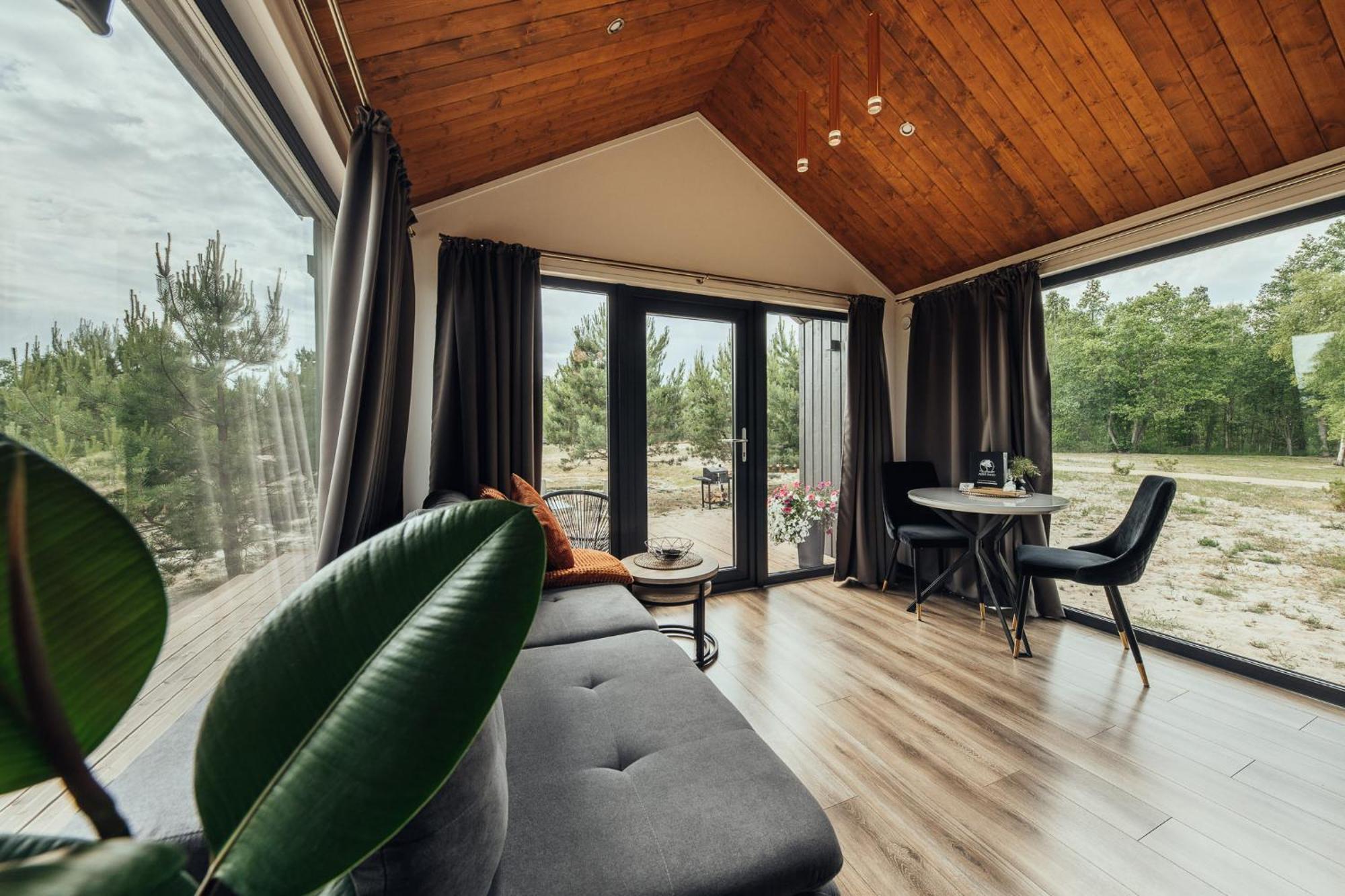 Atputas Komplekss Pazust Priedes - Sunset House Bernāti Buitenkant foto